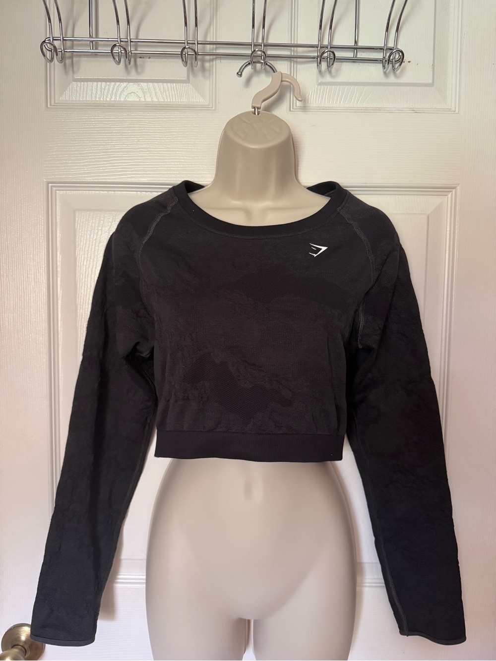 Gymshark Textured Seamless Long-Sleeve Lace Up Cropped Performance Top / Size XL